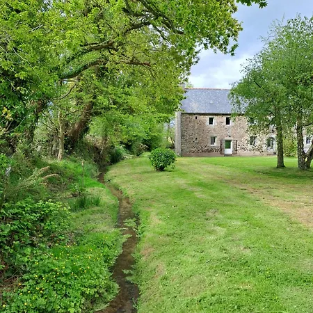 Environnement Calme Et Reposant - Cotes-d'armor * Ploezal